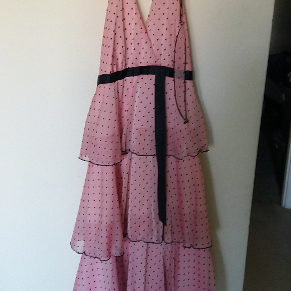 Pink dress with black polka dots - Picture 3 of 7